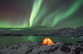 绿色极光壁纸图片