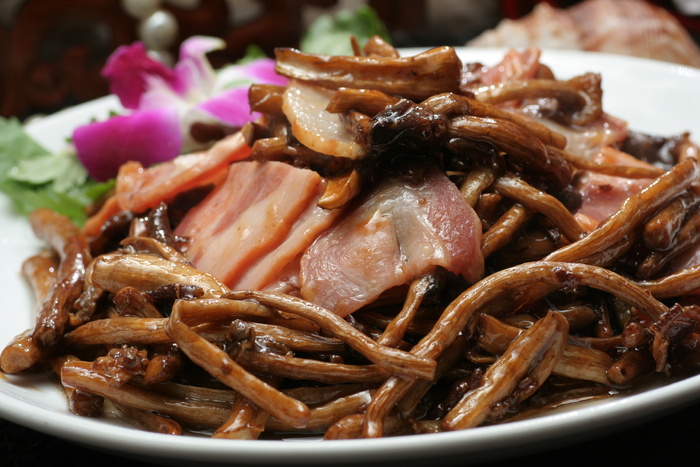 培根肉茶树菇 (1)