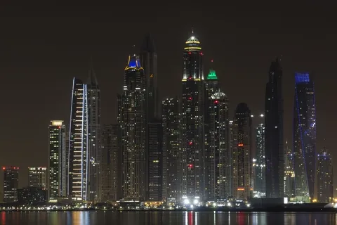 迪拜摩天大楼灯光夜景图片 迪拜摩天大楼灯光夜景图片