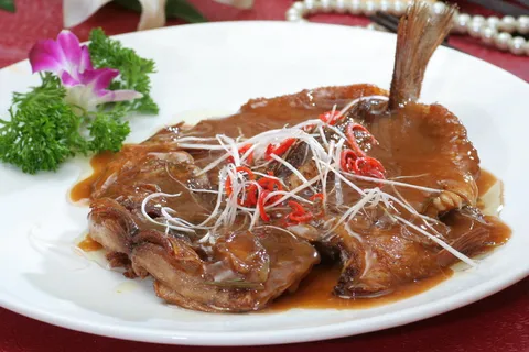 腊八醋烧卤鱼     38元 (3)