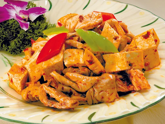 89XC-063肥肠烧豆腐