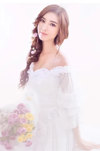 拿着花束的优雅女神