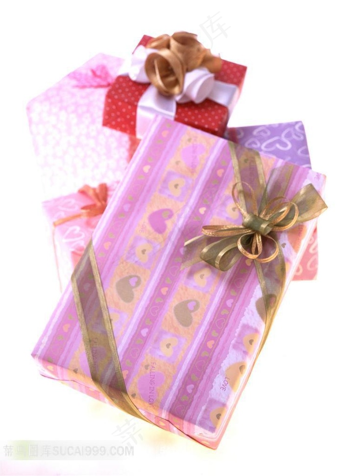 绑着丝带的情人节礼物盒