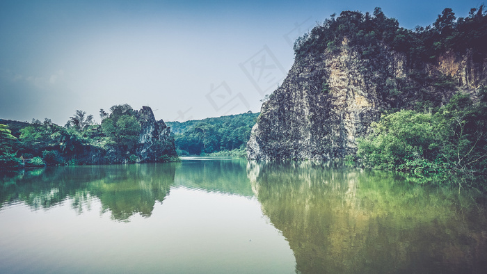 湖 草坪 蓝天 乡村 风景 摄影 旅游摄影 国内旅游 