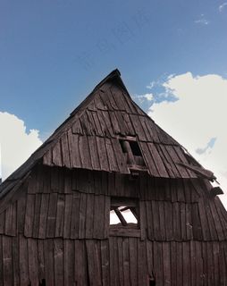 废弃谷仓图片