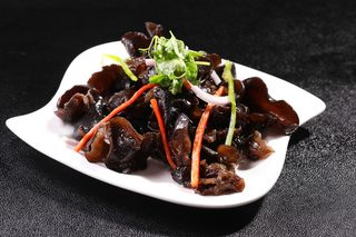凉拌木耳 (1)