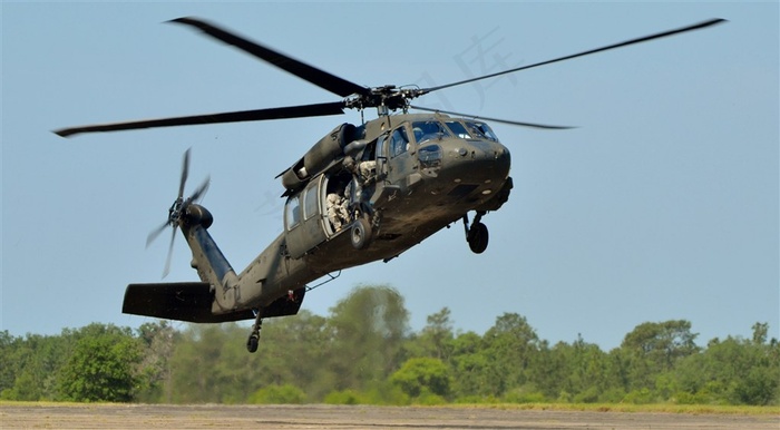 直升军用飞机