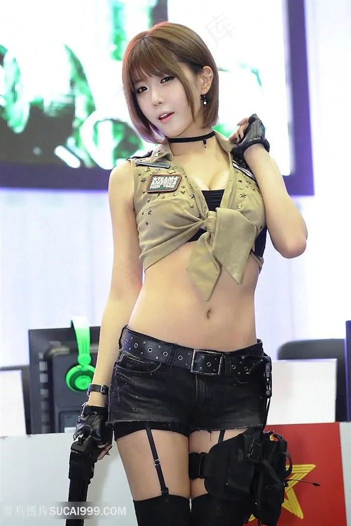 俏皮的韩国网红性感美女许允美大胆写真图片