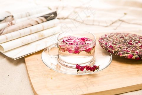 金边玫瑰花蕾茶饼摄影