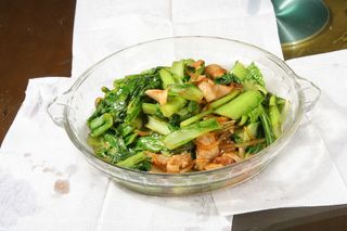 五花肉小白菜8元