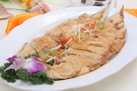 脆皮塔玛鱼 26元