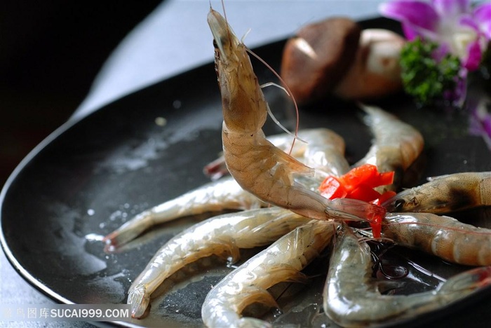 烤肉类烤虾的美食图片