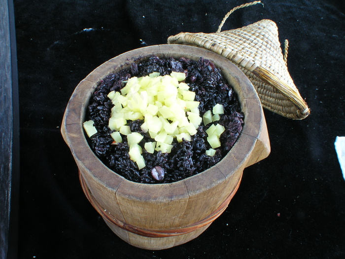 2351甄子菠萝焖饭