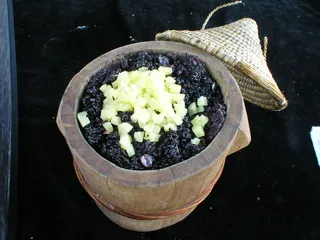 2351甄子菠萝焖饭