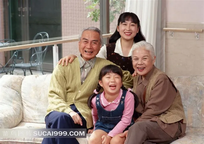 幸福的外公外婆妈妈孙女素材