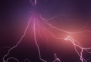 闪电唯美星空背景高清图片