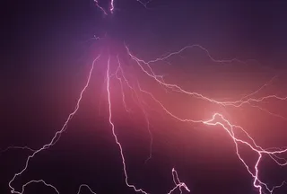 闪电唯美星空背景高清图片