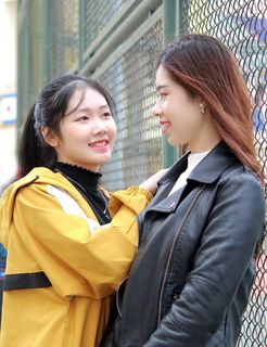 中国姐妹花图片