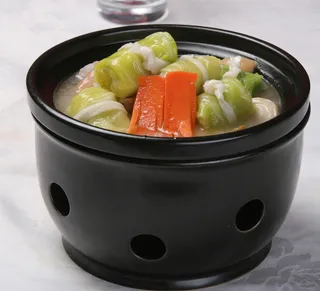 鸡汁煨菜卷 