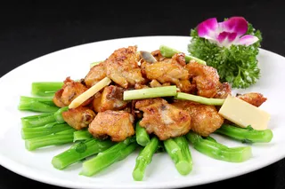 R00040菜远煎炒鸡