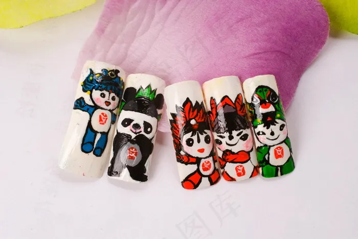 福娃美甲图片