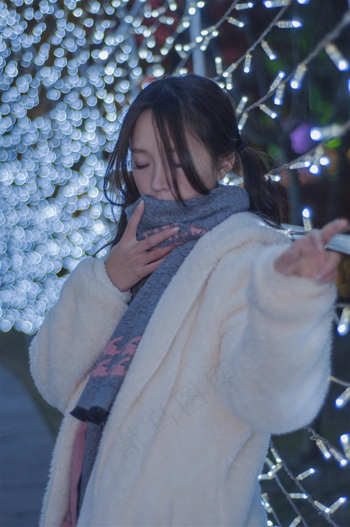 阳光少女户外摄影写真