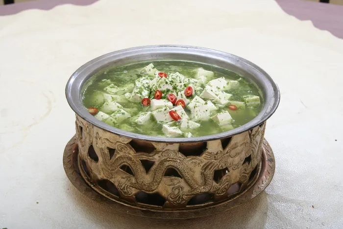 鲜韭花炖豆腐 16元 (2)
