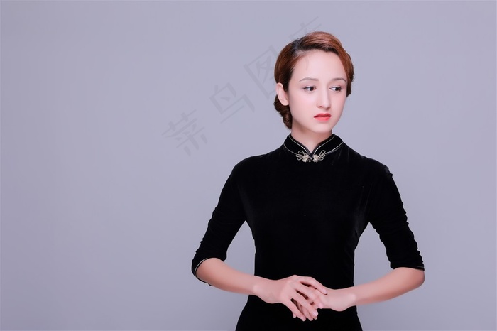 旗袍美女高清大图