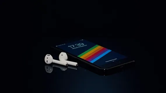 手机耳机电子产品高清摄影图片素材