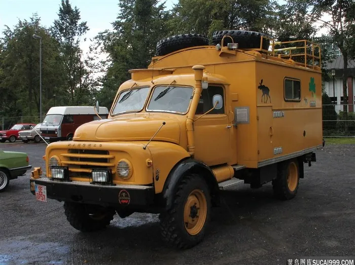 大型特种运输车开发建设素材