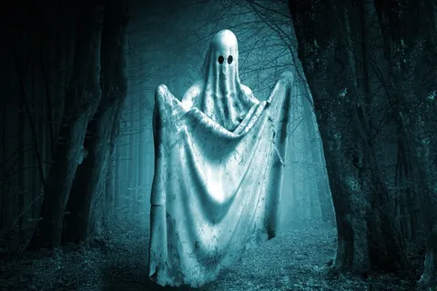 万圣节诡异幽灵图片