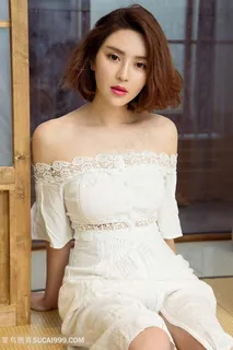 清纯优雅的短发女神高清写真