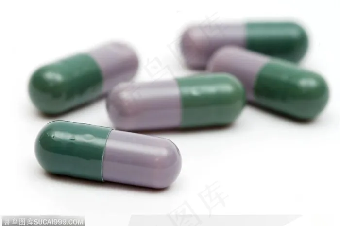 医学药品- 斜放的药丸