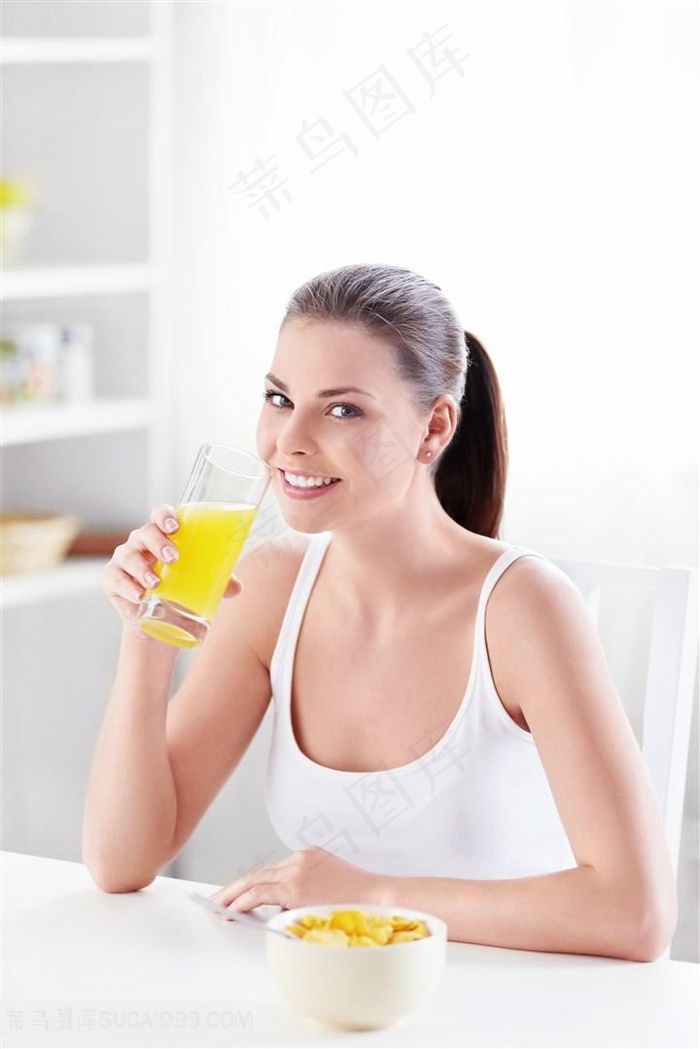 健康美女喝饮料高清图片