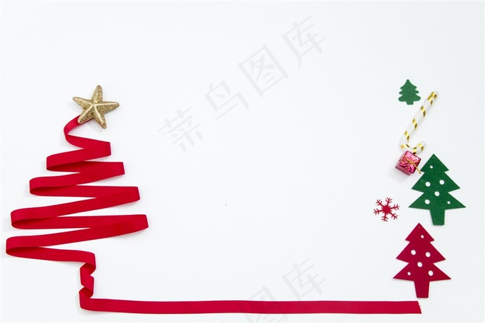 用缎带做成的圣诞树
