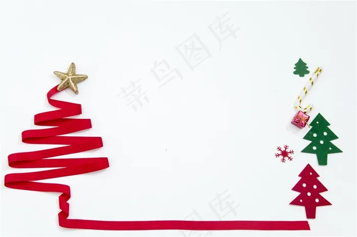 用缎带做成的圣诞树
