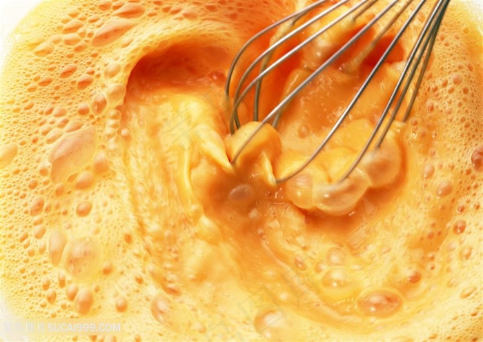 搅拌鸡蛋高清图