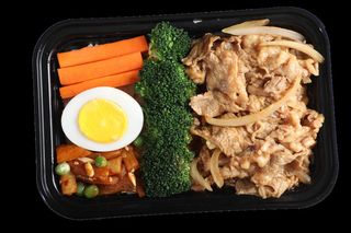 日式肥牛快餐盖浇饭产品成品高清大图餐盒装夜市小吃免扣