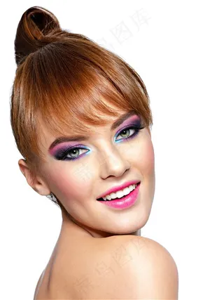 戴眼影的美女高清图片