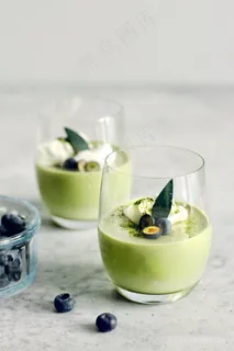 小清新抹茶奶昔摄影图饮料图片