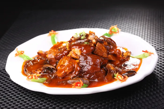 R02532海参扒肘子 (3)