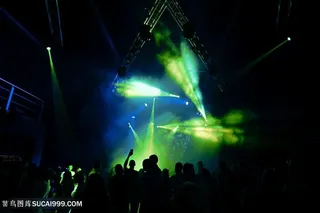 开演唱会舞台现场高清图片