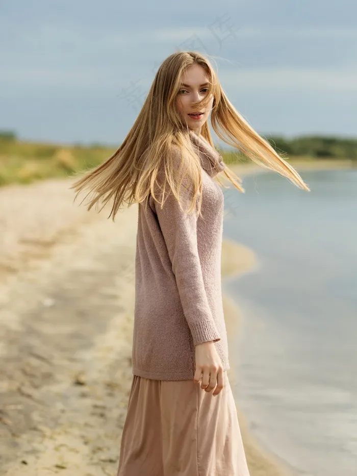 气质文艺俄罗斯美女图片