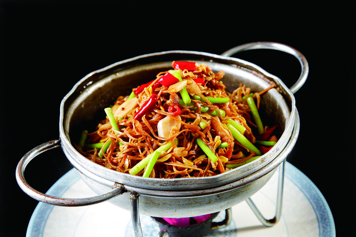 干锅美食焖锅湘菜麻辣香辣纸锅干锅豆芽干