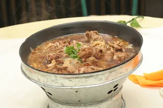 脊骨酸菜锅 28元