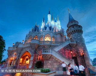 欧式城堡房屋建筑夜晚风景图片