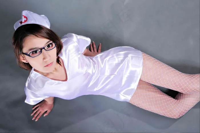 高清制服美女图片下载