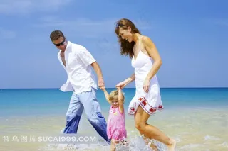 海边幸福家庭图片下载