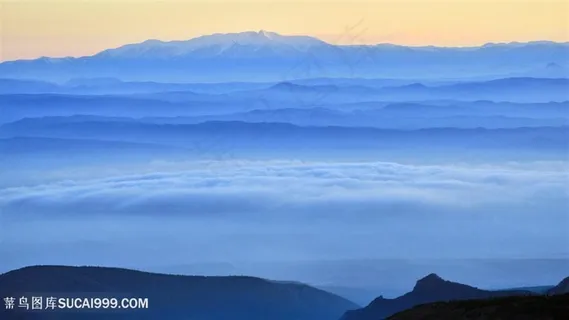 巍峨山脉美景壁纸
