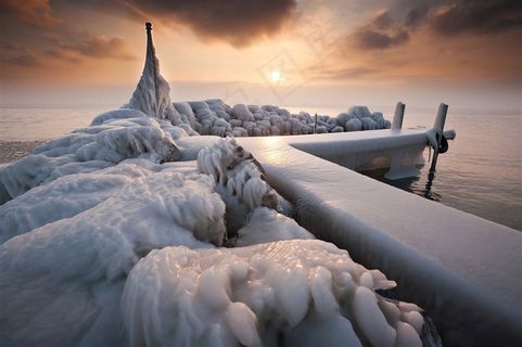 唯美日出高清天空风景图片